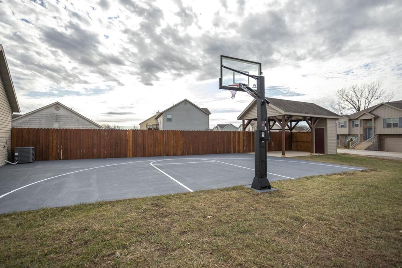 Tiny Home With Hot Tub Near Ft Leonard Wood! Waynesville ภายนอก รูปภาพ