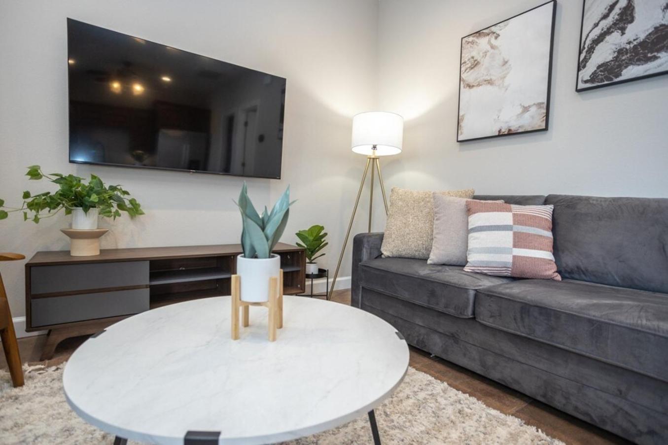 Tiny Home With Hot Tub Near Ft Leonard Wood! Waynesville ภายนอก รูปภาพ