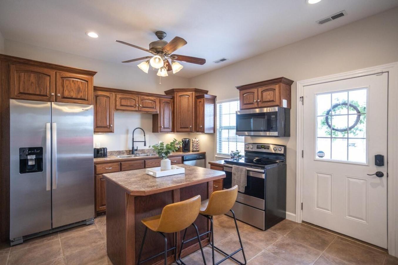 Tiny Home With Hot Tub Near Ft Leonard Wood! Waynesville ภายนอก รูปภาพ