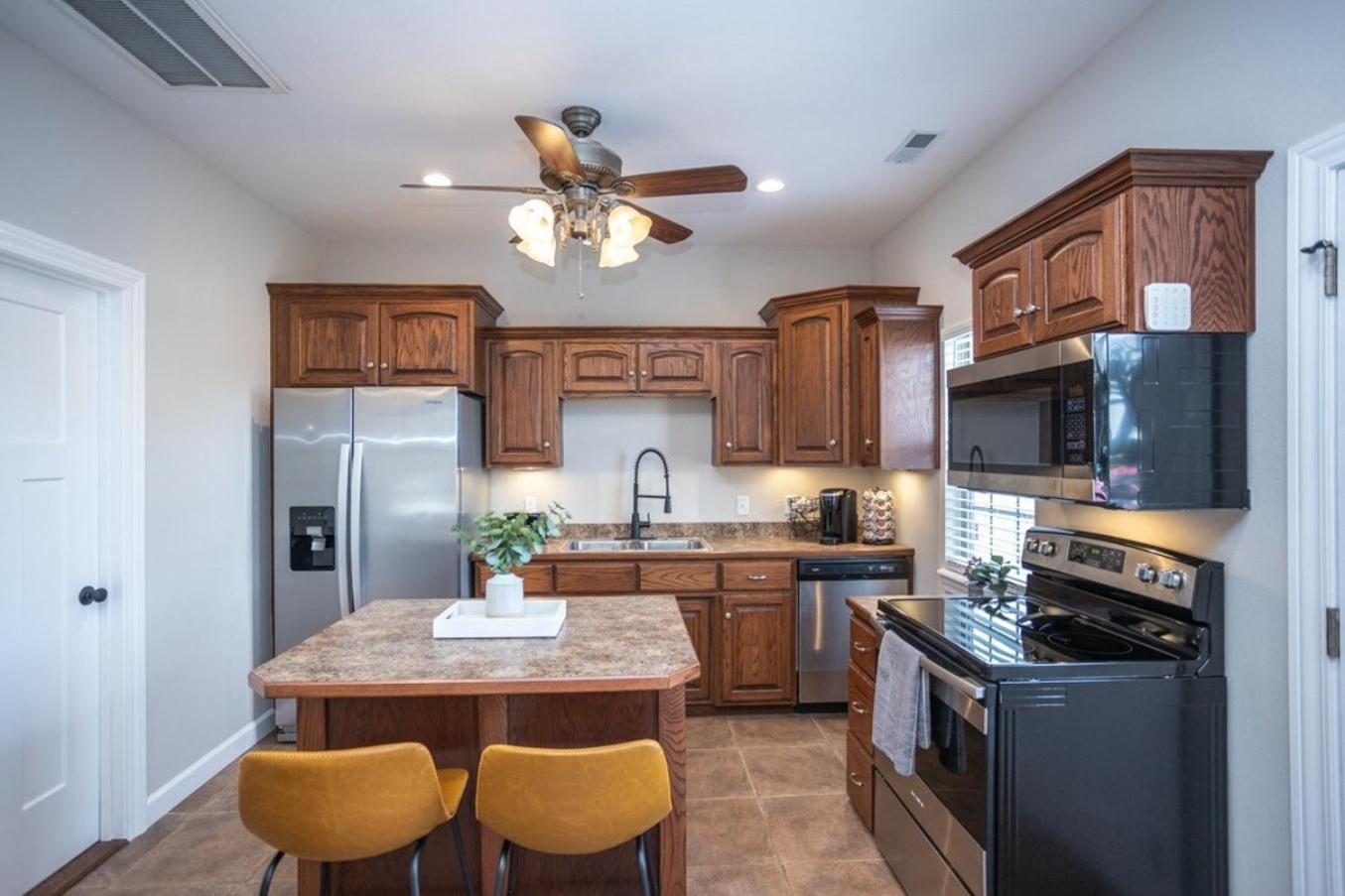 Tiny Home With Hot Tub Near Ft Leonard Wood! Waynesville ภายนอก รูปภาพ