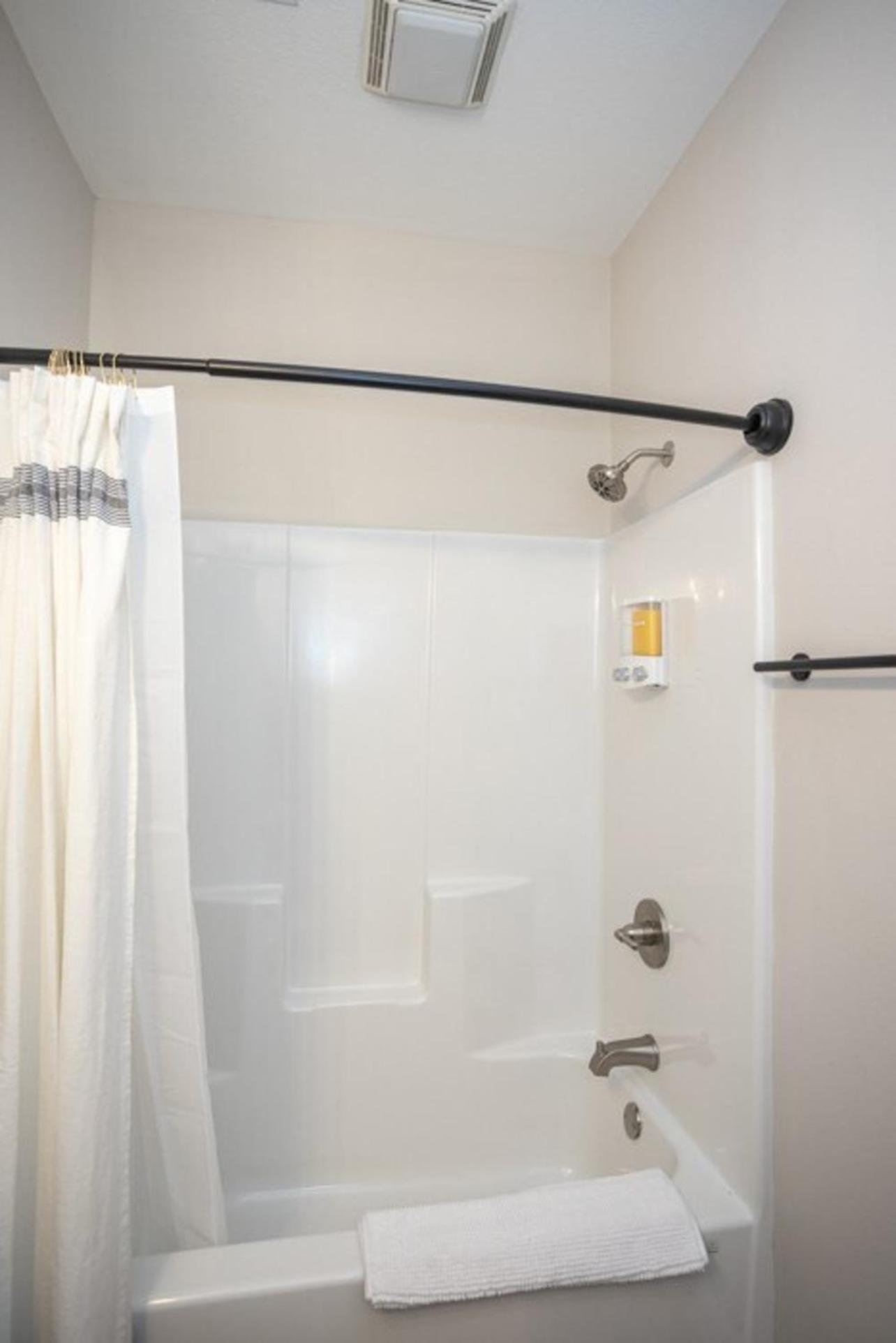 Tiny Home With Hot Tub Near Ft Leonard Wood! Waynesville ภายนอก รูปภาพ