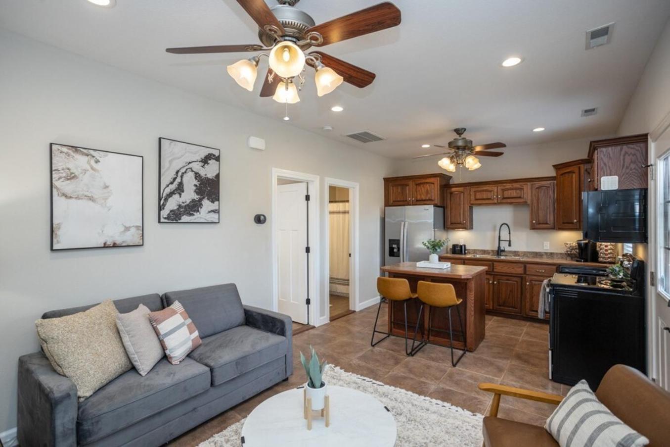 Tiny Home With Hot Tub Near Ft Leonard Wood! Waynesville ภายนอก รูปภาพ
